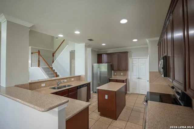 145 BRUSH TRAIL LN Cibolo, TX 78108