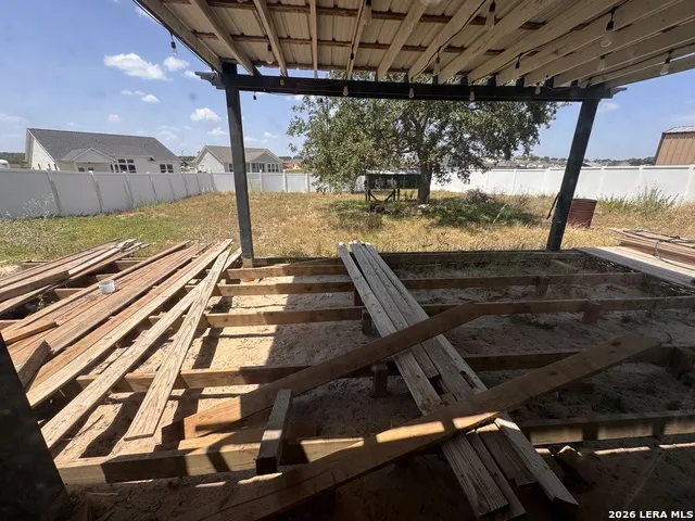 107 MUIRFIELD ST La Vernia, TX 78121