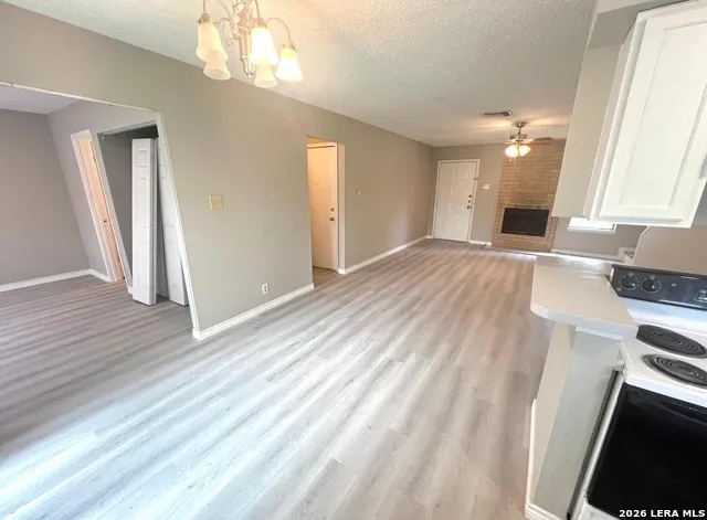6829 Betty Levy San Antonio, TX 78227
