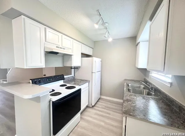 6829 Betty Levy San Antonio, TX 78227