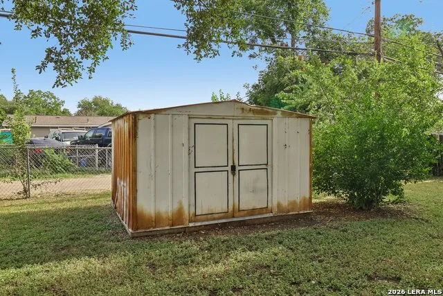623 Weizmann St San Antonio, TX 78213