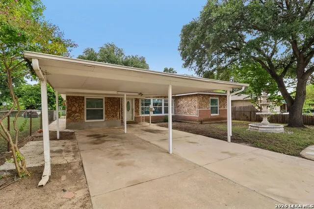 623 Weizmann St San Antonio, TX 78213