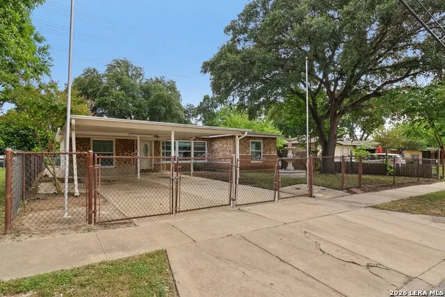 623 Weizmann St San Antonio, TX 78213