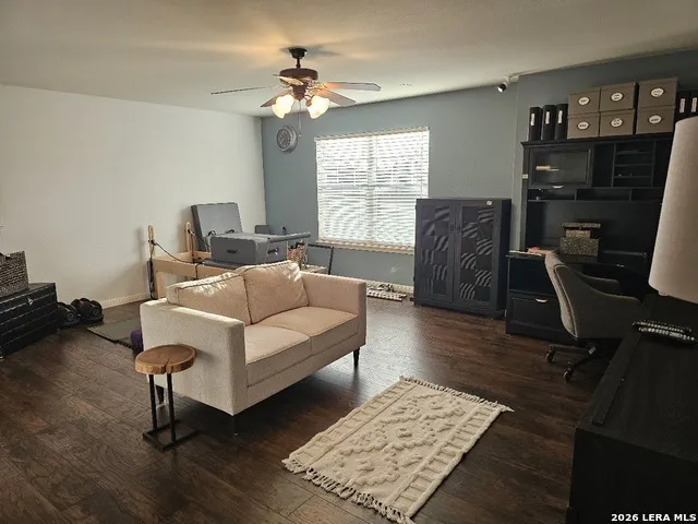 9815 SELBOURNE LN San Antonio, TX 78251