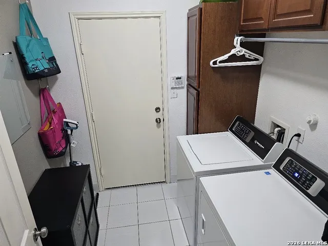 9815 SELBOURNE LN San Antonio, TX 78251