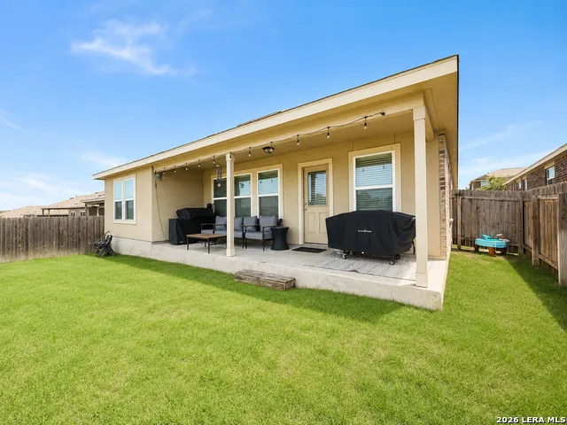 5549 Black Walnut Bulverde, TX 78163