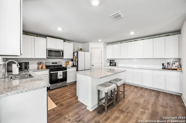 4794 Chalk Flats San Antonio, TX 78253