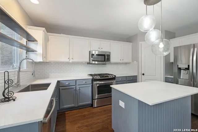 12203 Hart Crst San Antonio, TX 78249