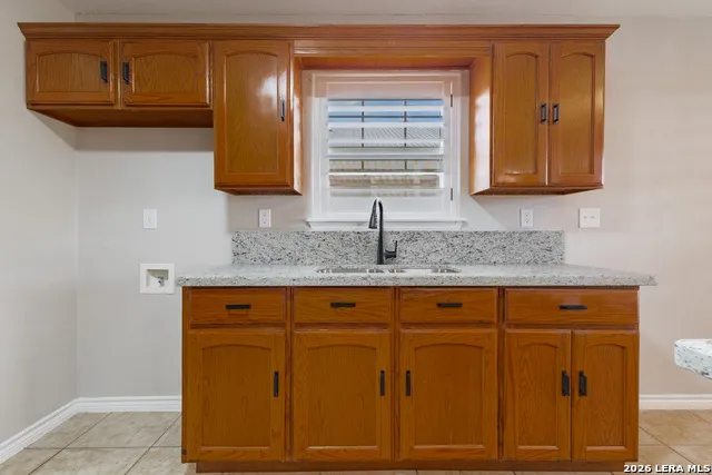 1195 LAZAR DR Eagle Pass, TX 78852