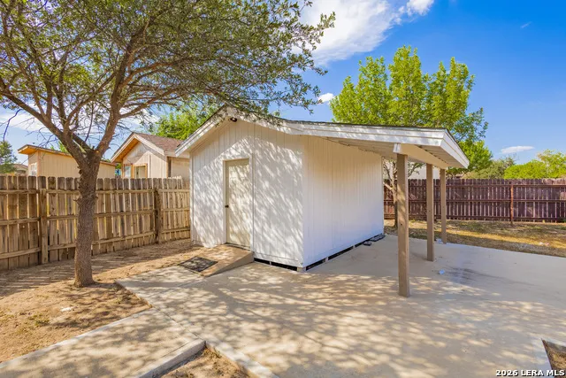 1195 LAZAR DR Eagle Pass, TX 78852