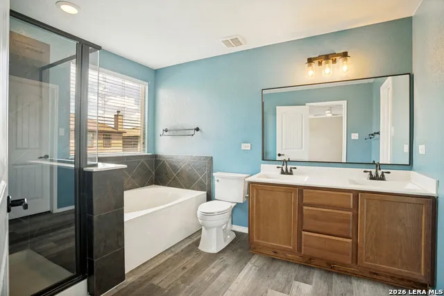 4514 Olympus Bay San Antonio, TX 78245