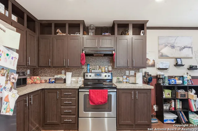 102 County Road 479 Castroville, TX 78009