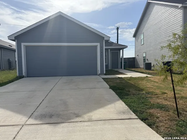 13243 FAXON PASS San Antonio, TX 78221
