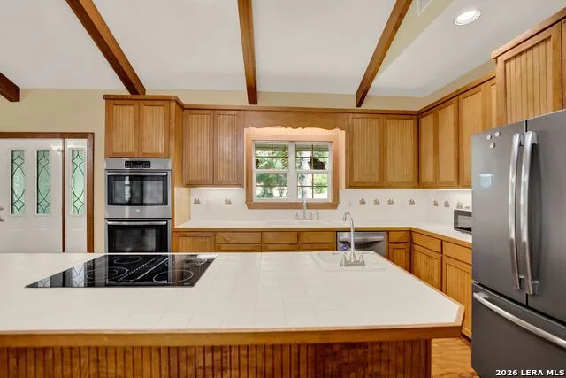 181 SETTLERS CIR Bandera, TX 78003