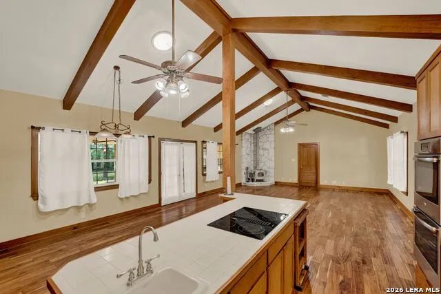 181 SETTLERS CIR Bandera, TX 78003
