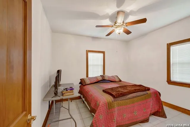 181 SETTLERS CIR Bandera, TX 78003