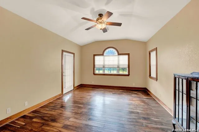 181 SETTLERS CIR Bandera, TX 78003