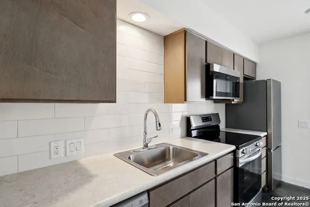 2912 Martin Luther King San Antonio, TX 78220