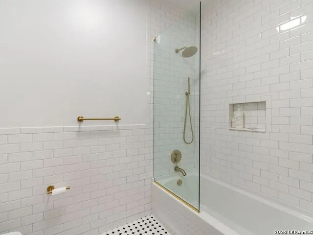 1401 S Flores #118 San Antonio, TX 78204