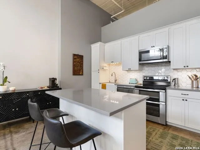 1401 S Flores #118 San Antonio, TX 78204