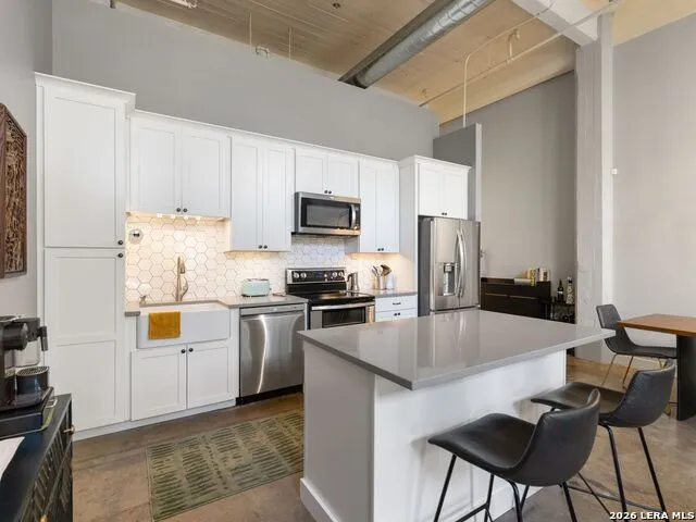 1401 S Flores #118 San Antonio, TX 78204