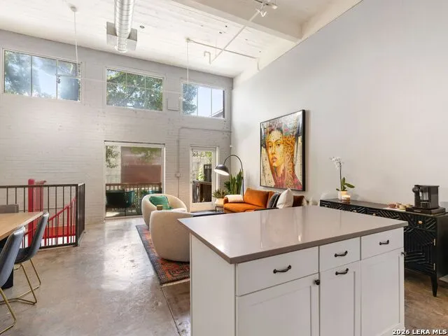1401 S Flores #118 San Antonio, TX 78204