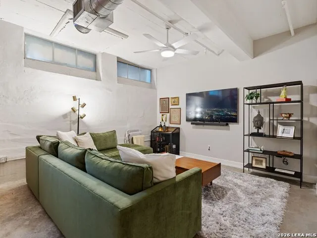 1401 S Flores #118 San Antonio, TX 78204