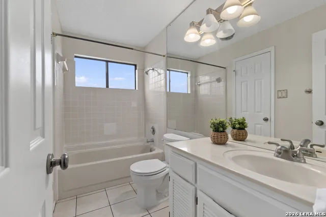 12446 Starcrest #312 San Antonio, TX 78216