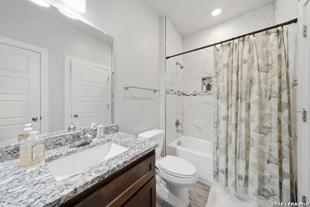 6160 ECKHERT RD #1302 San Antonio, TX 78240