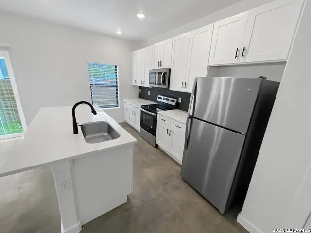 918 S Olive #UNIT 102 San Antonio, TX 78210