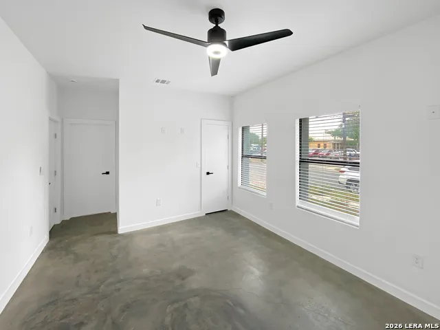 918 S Olive #UNIT 102 San Antonio, TX 78210