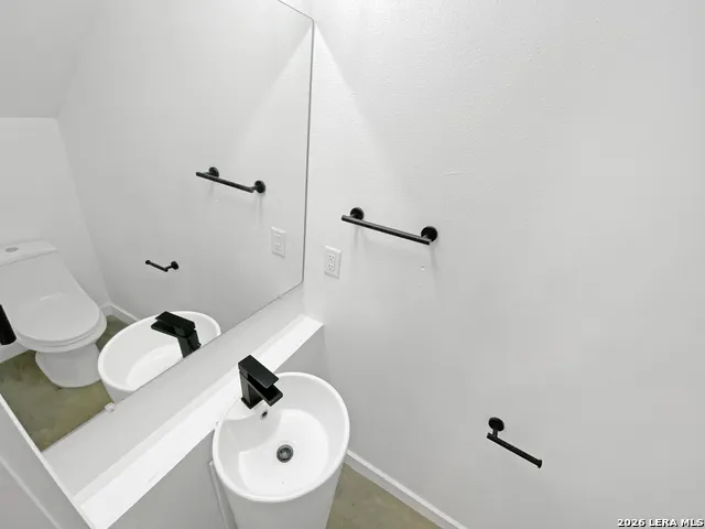 918 S Olive #UNIT 102 San Antonio, TX 78210
