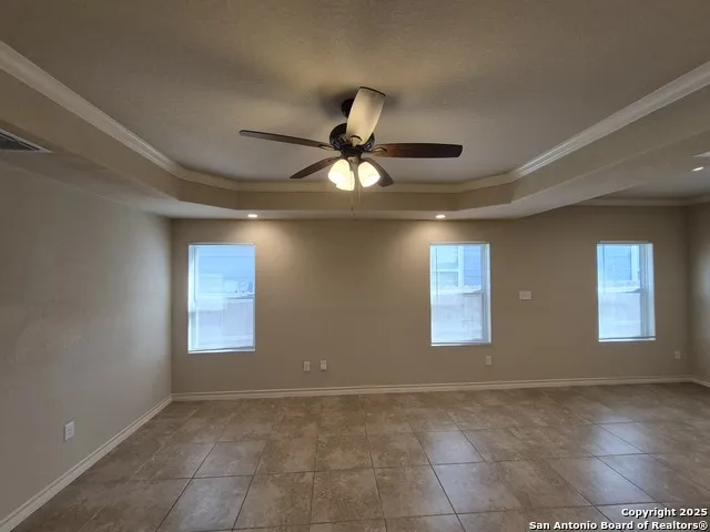 6414 LUGLIO LN San Antonio, TX 78233