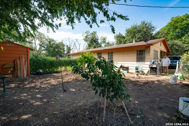 300/302 Koch Schertz, TX 78154