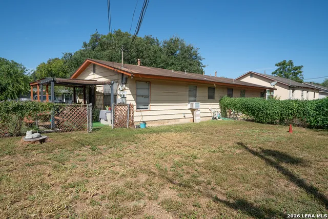 300/302 Koch Schertz, TX 78154