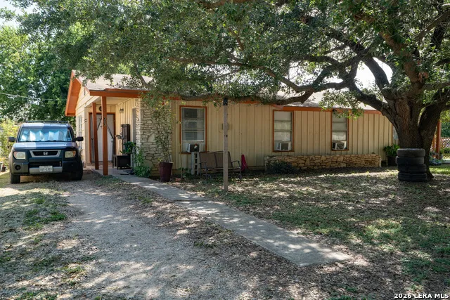 300/302 Koch Schertz, TX 78154