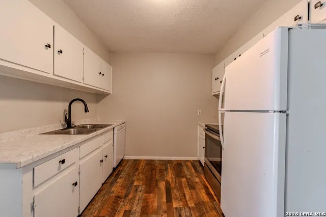 732 W ALICE AVE Kingsville, TX 78363