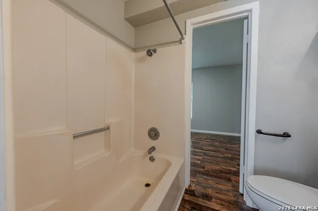 732 W ALICE AVE Kingsville, TX 78363