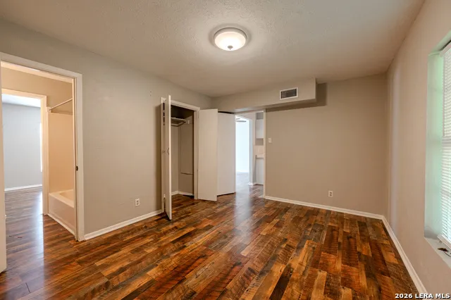 732 W ALICE AVE Kingsville, TX 78363