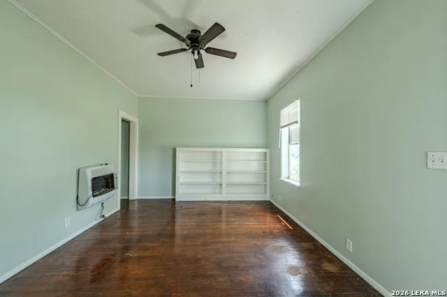 732 W ALICE AVE Kingsville, TX 78363