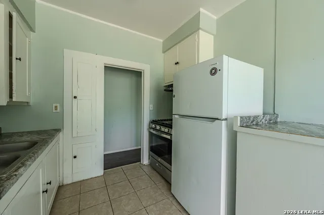 732 W ALICE AVE Kingsville, TX 78363