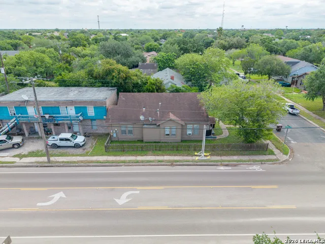 732 W ALICE AVE Kingsville, TX 78363