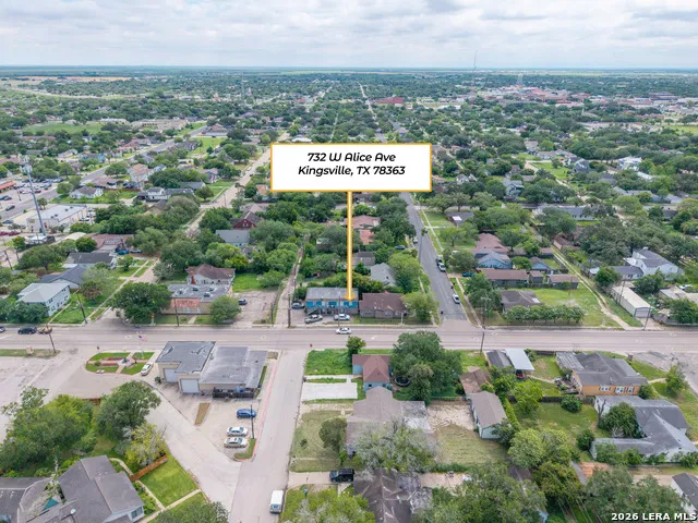 732 W ALICE AVE Kingsville, TX 78363