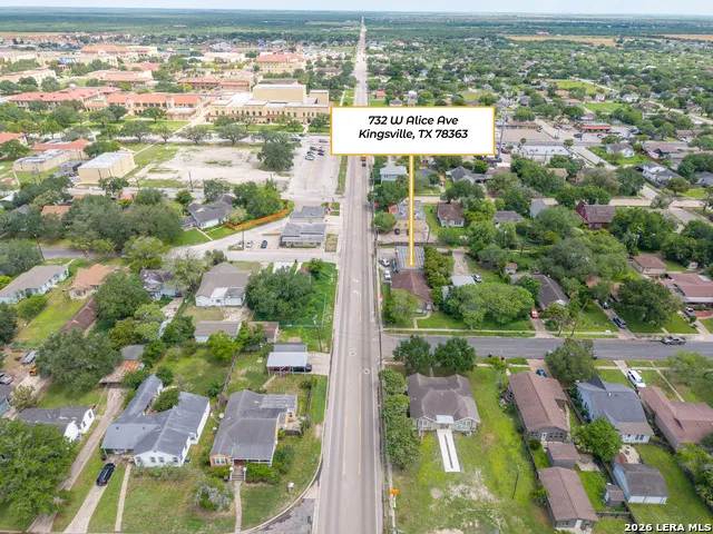 732 W ALICE AVE Kingsville, TX 78363