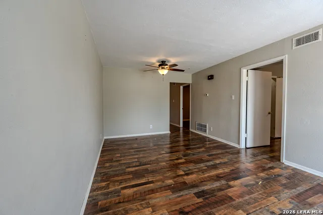 732 W ALICE AVE Kingsville, TX 78363