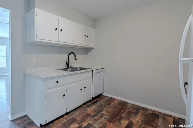 732 W ALICE AVE Kingsville, TX 78363
