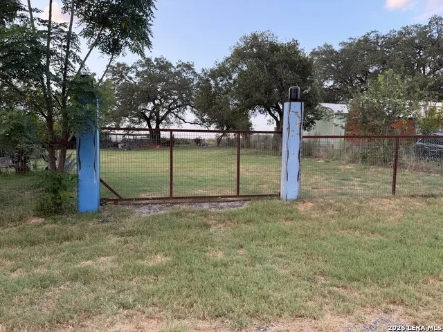 ROYAL Oaks Poteet, TX 78069