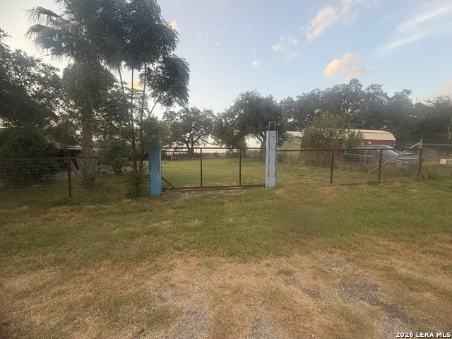 ROYAL Oaks Poteet, TX 78069