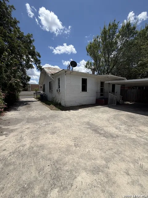 2019 MARTIN LUTHER KING DR San Antonio, TX 78203