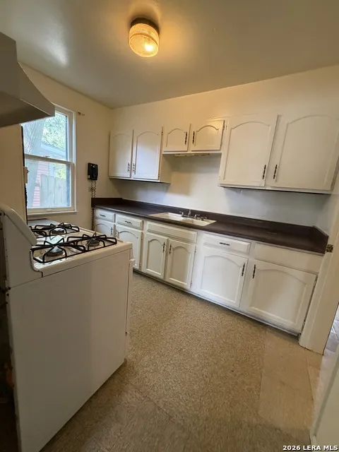 2019 MARTIN LUTHER KING DR San Antonio, TX 78203